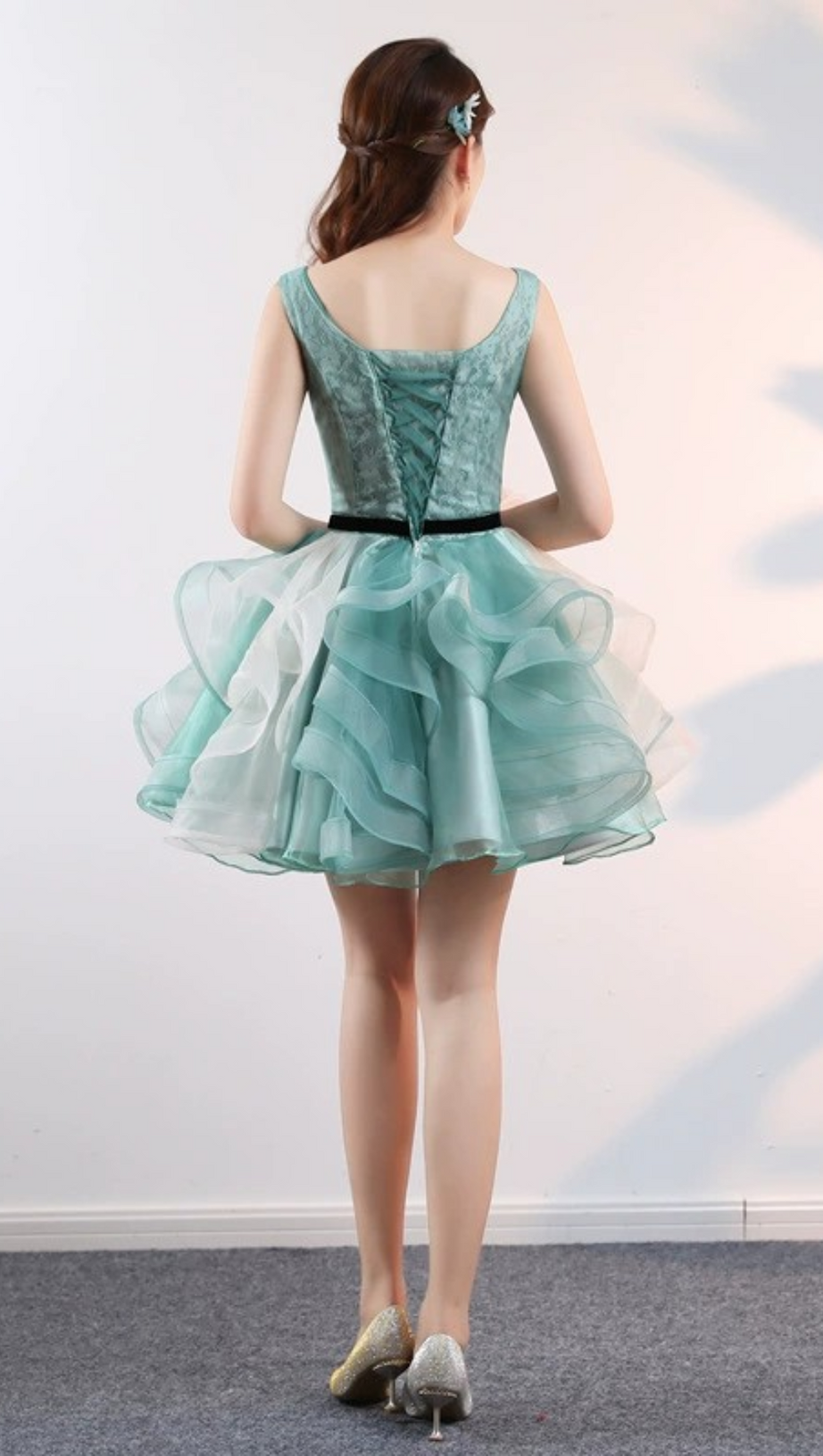 ANEKO BLUMEN-PAILLETTEN-MINIKLEID IN GRÜN