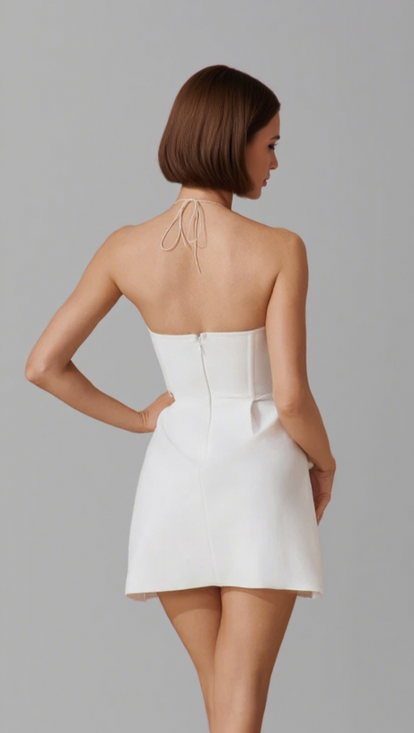 STRAPLESS FLOWER BANDAGE MINI DRESS IN WHITE