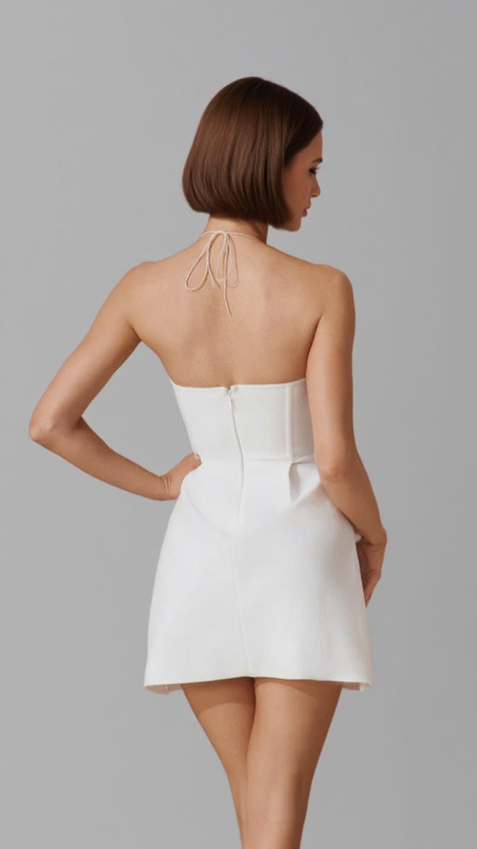 STRAPLESS FLOWER BANDAGE MINI DRESS IN WHITE