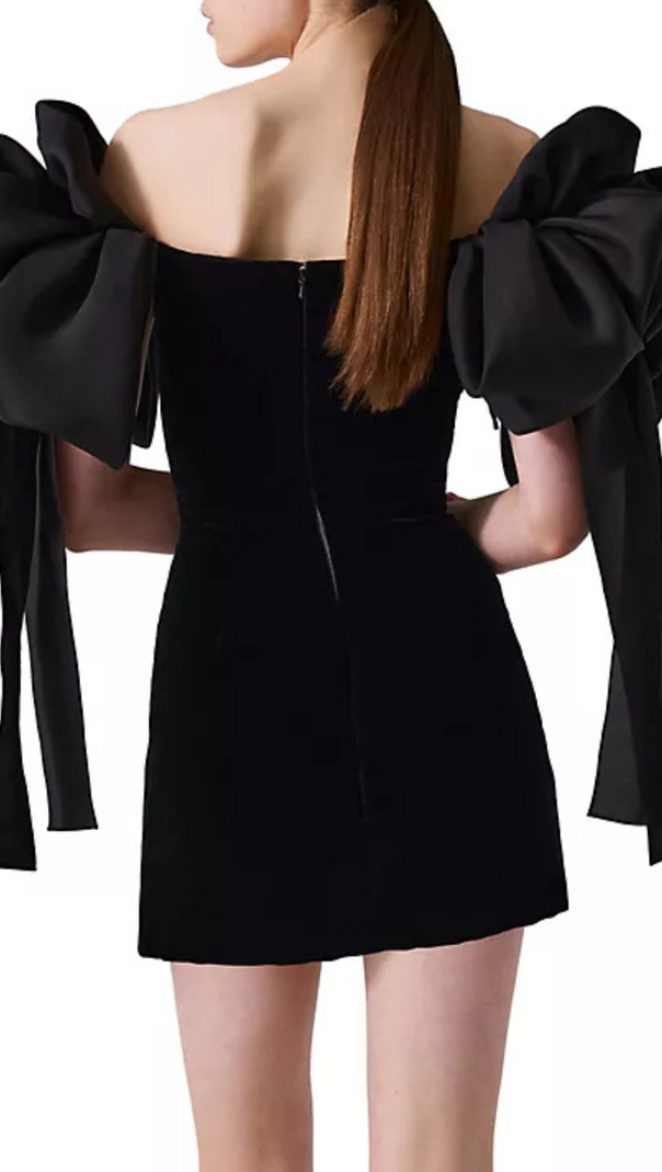AIIZIE OFF-SHOULDER MINI DRESS IN BLACK - product image
