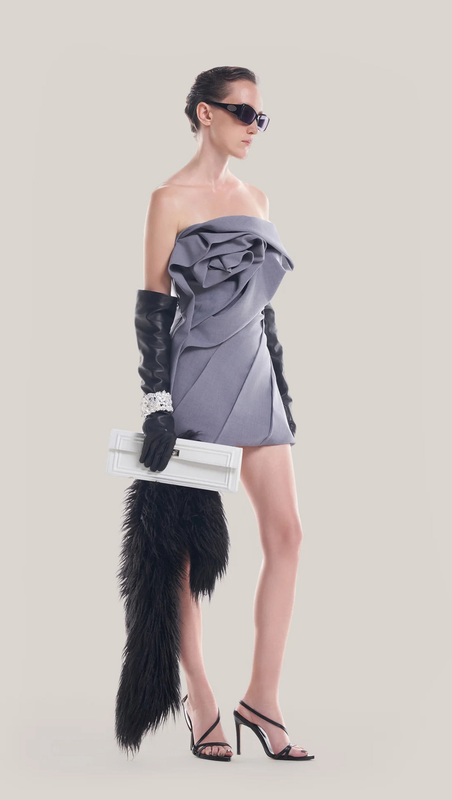 ALISA STRAPLESS FLOWER MINI DRESS IN GRAY