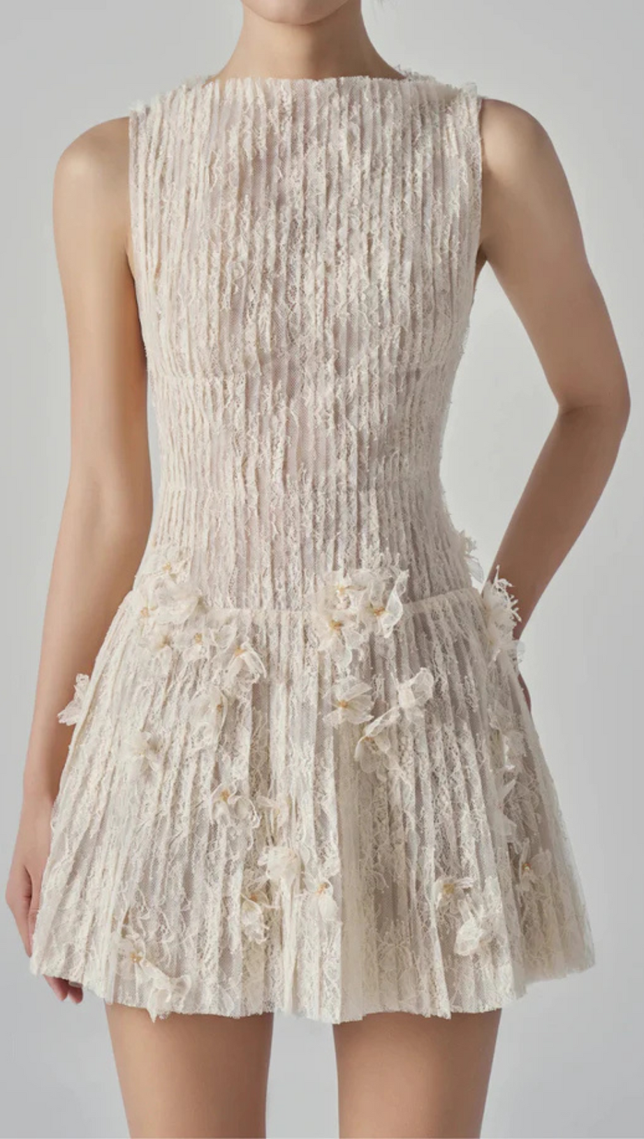 Flavia Minikleid aus geblümter Spitze