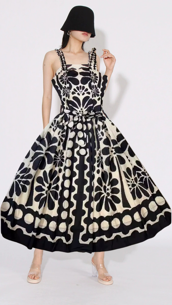 AIIZIE STRAP PRINTED MIDI DRESS IN BLACK - product image