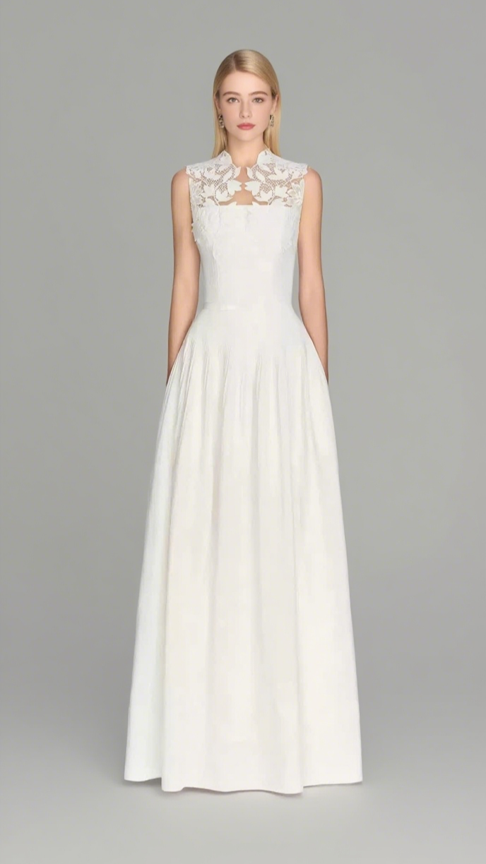 FLORAL LACE SLEEVELESS MAXI DRESS