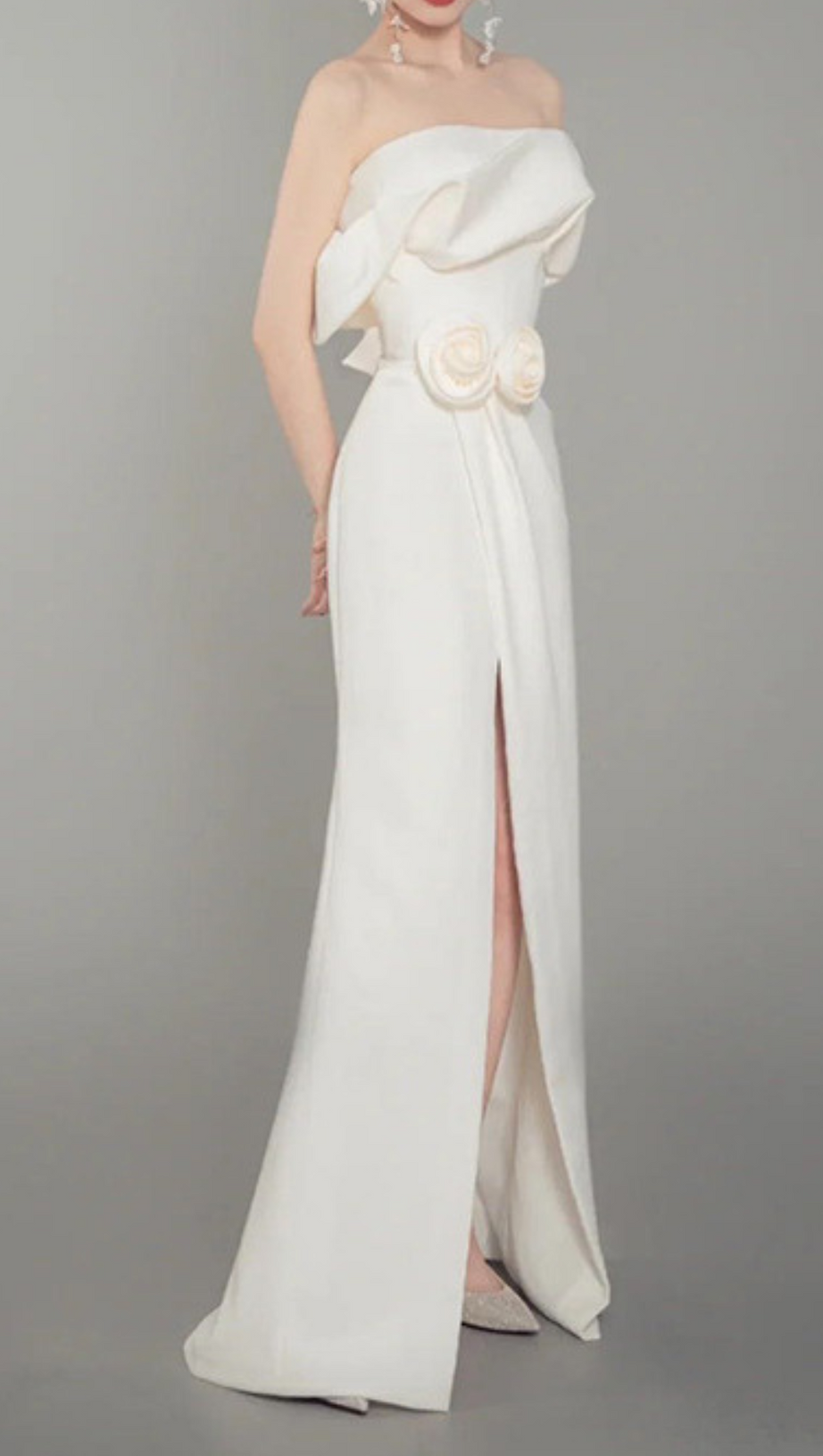 GAUZE SATIN GOWN IN CREAM WHITE