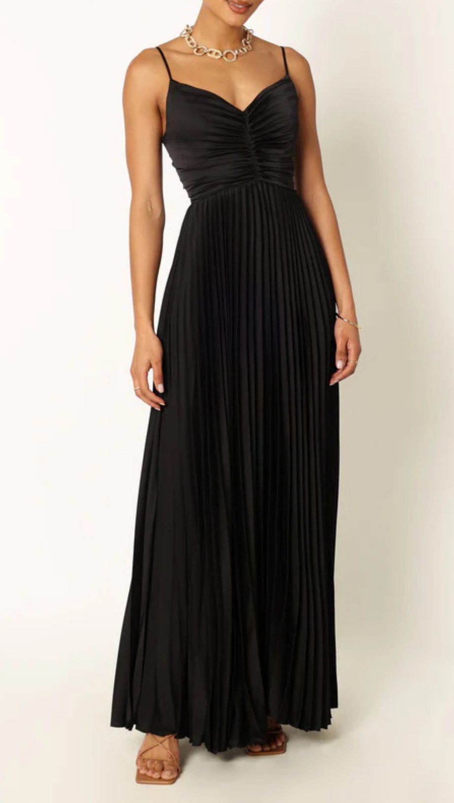 ABITO LUNGO PLISSETTATO NAIRA NERO