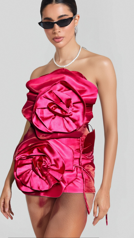 STRAPLESS FLOWER MINI DRESS IN HOT PINK
