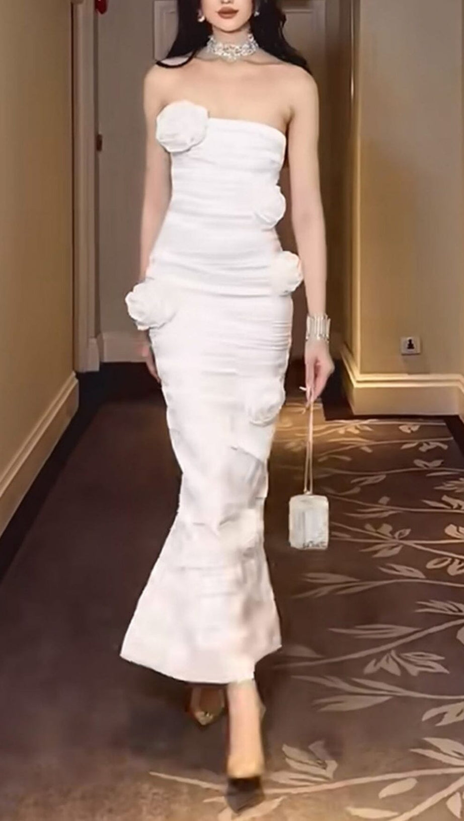 WHITE STRAPLESS FLOWER MIDI DRESS