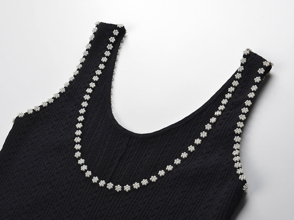 Chic Beaded Rib Knit Sleeveless Midi Dress with Pockets