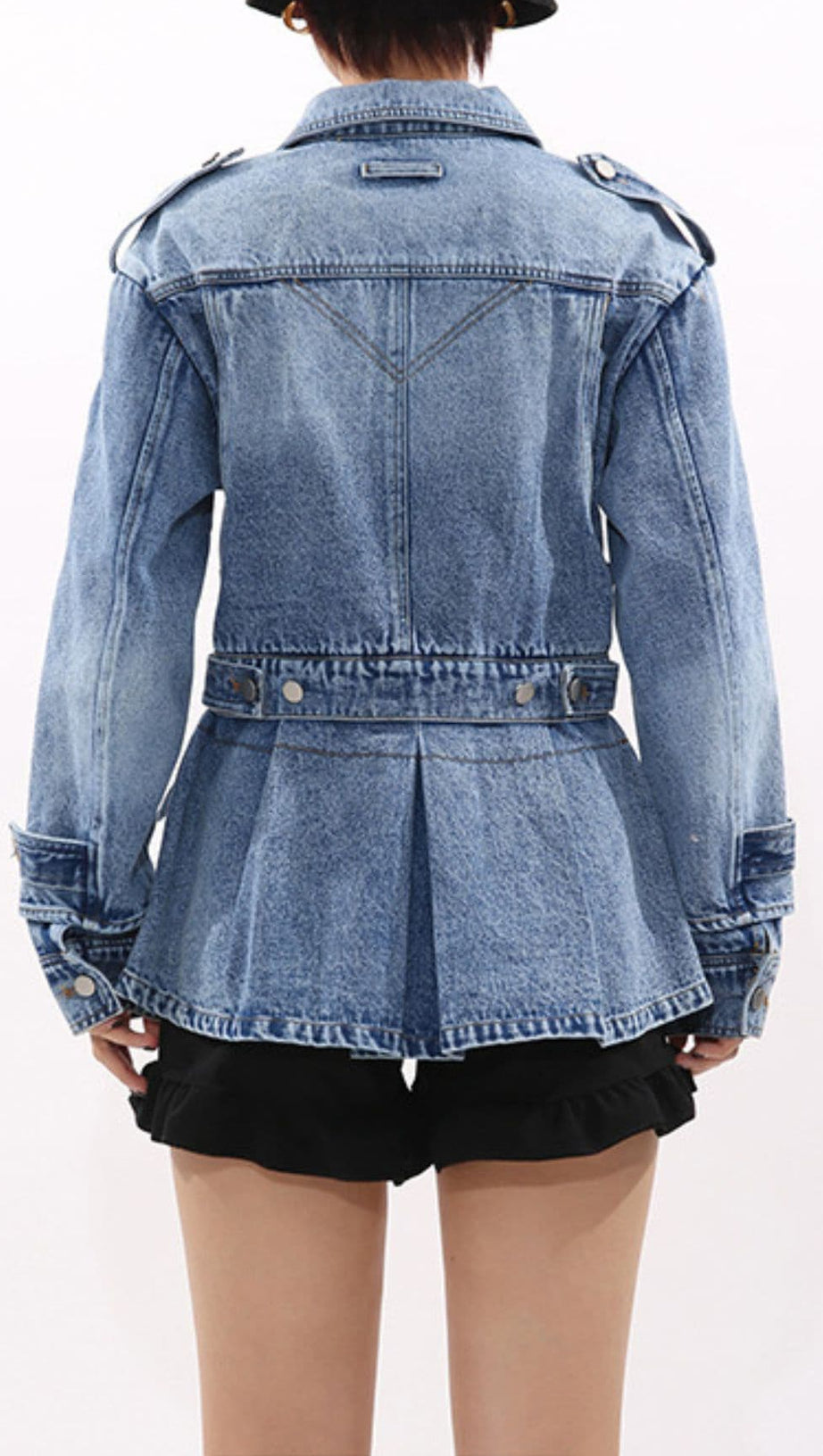 ILA WOMEN'S BELTED UTILITY DENIM JACKET - MODERN CHIC & VERSATILE