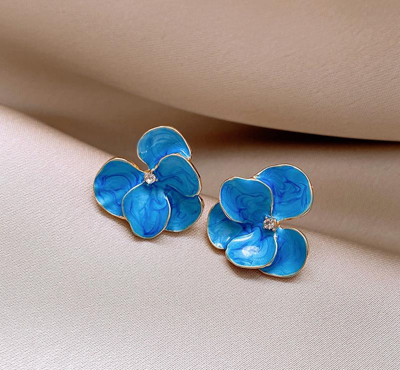 DERICK BLUE FLOWER EARRINGS