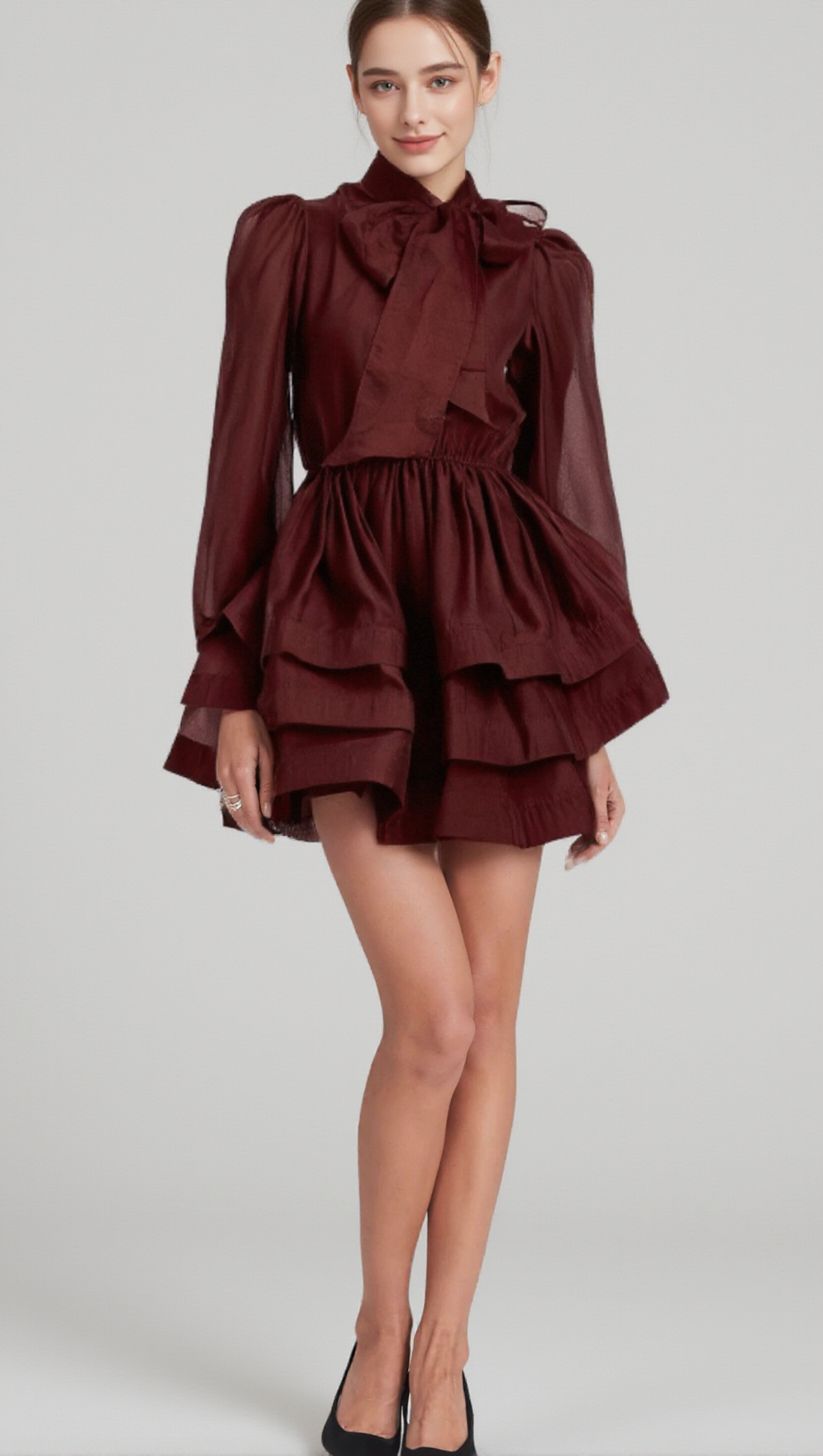 Élodie – Stufen-Minikleid mit ausgestelltem Schnitt in Rot