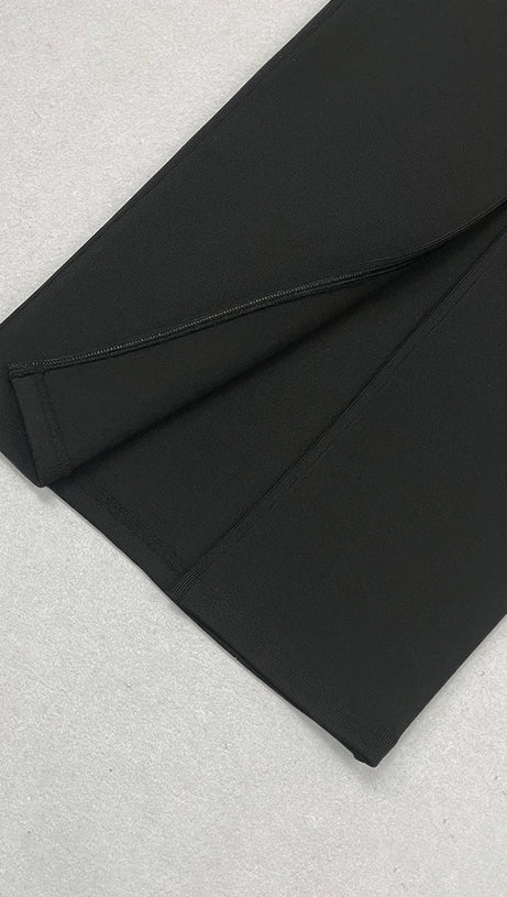 ABITO LUNGO CON SPALLE SCOPERTE E ROSA