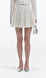 CREAM KNITTED MINI SKIRT