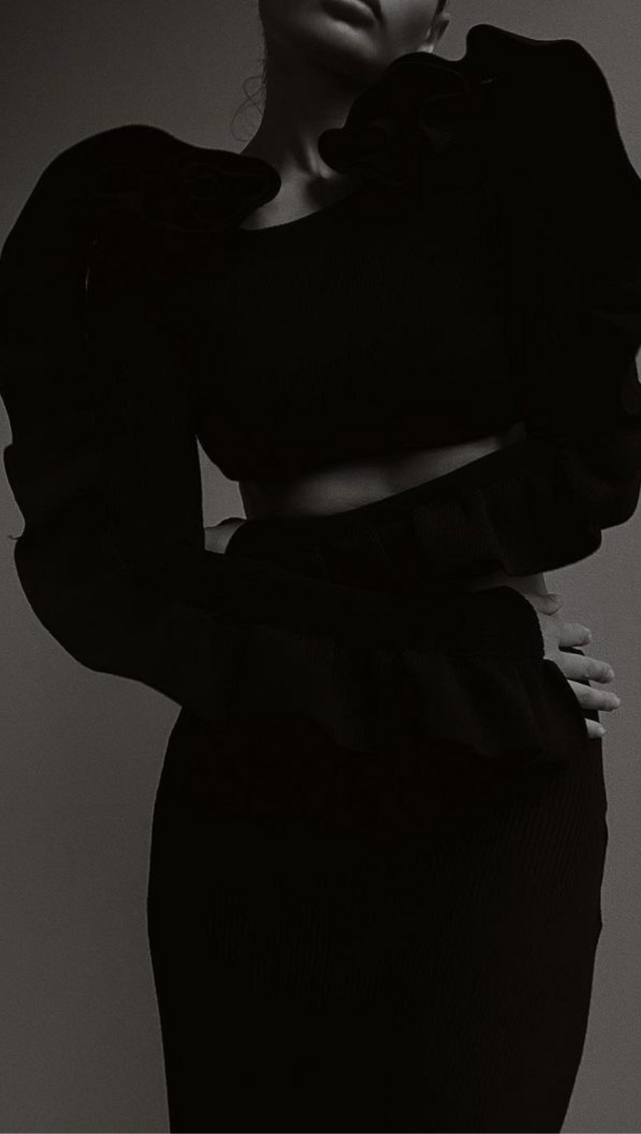 RUFFLE LONG SLEEVE RIBBED TWO PIECE MAXI DRESS BLACK