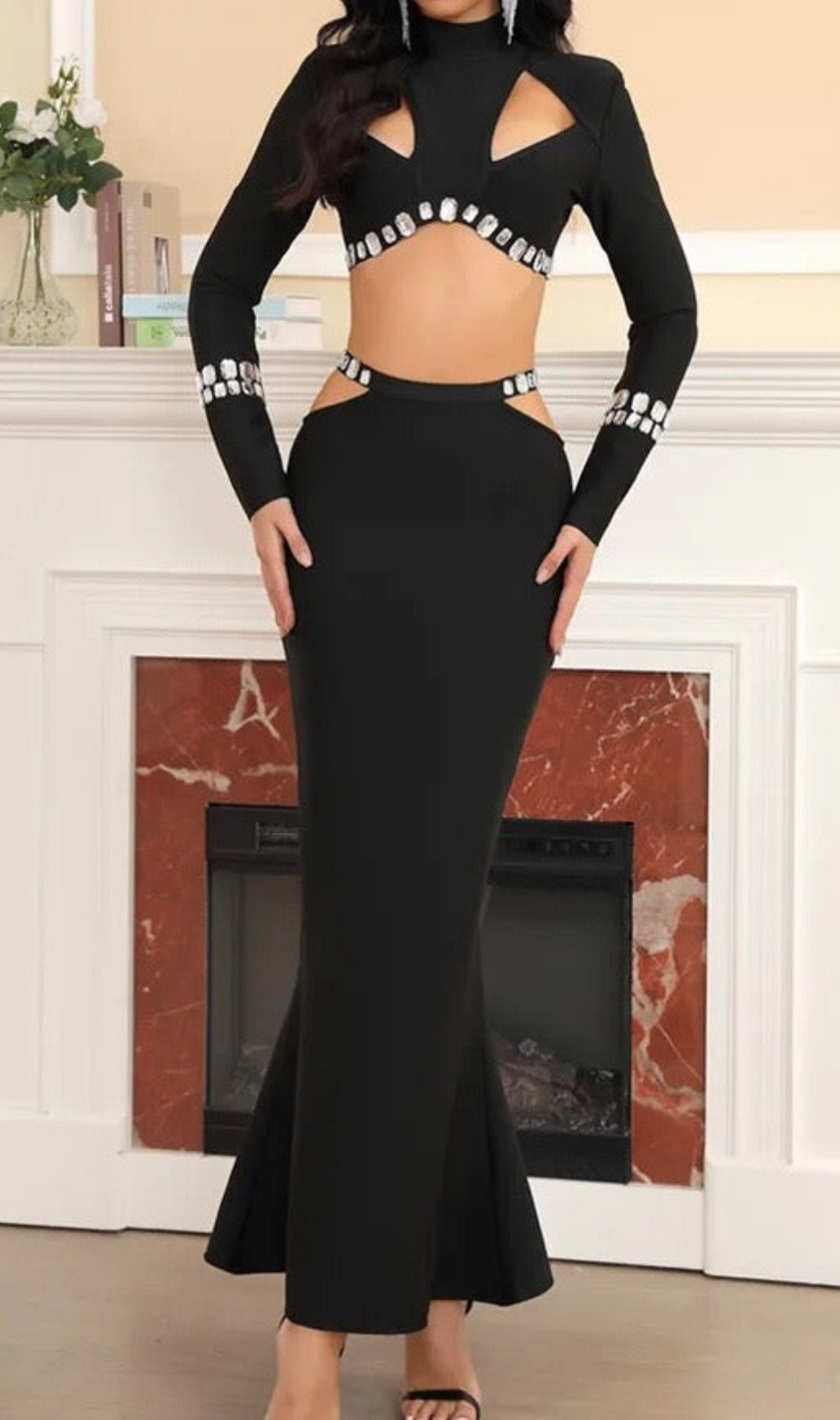 ZWEITEILIGES BANDAGE-SET MIT KRISTALLDEKOR UND CUT-OUT 