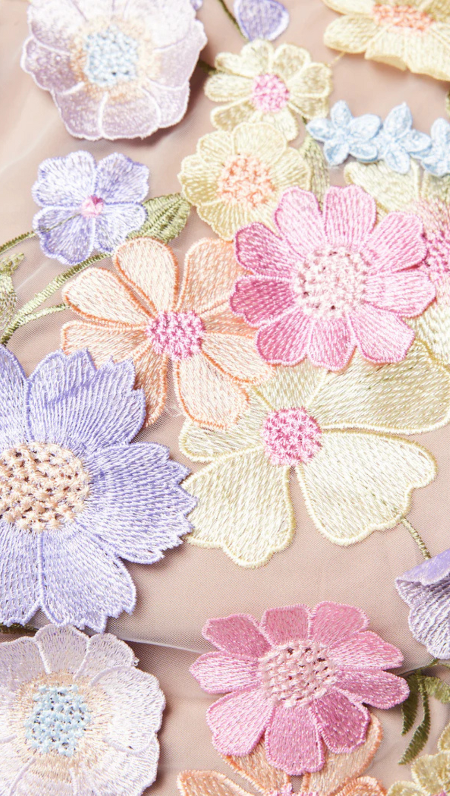 FLORAL CROP TOP SKIRT SET IN 3D LACE