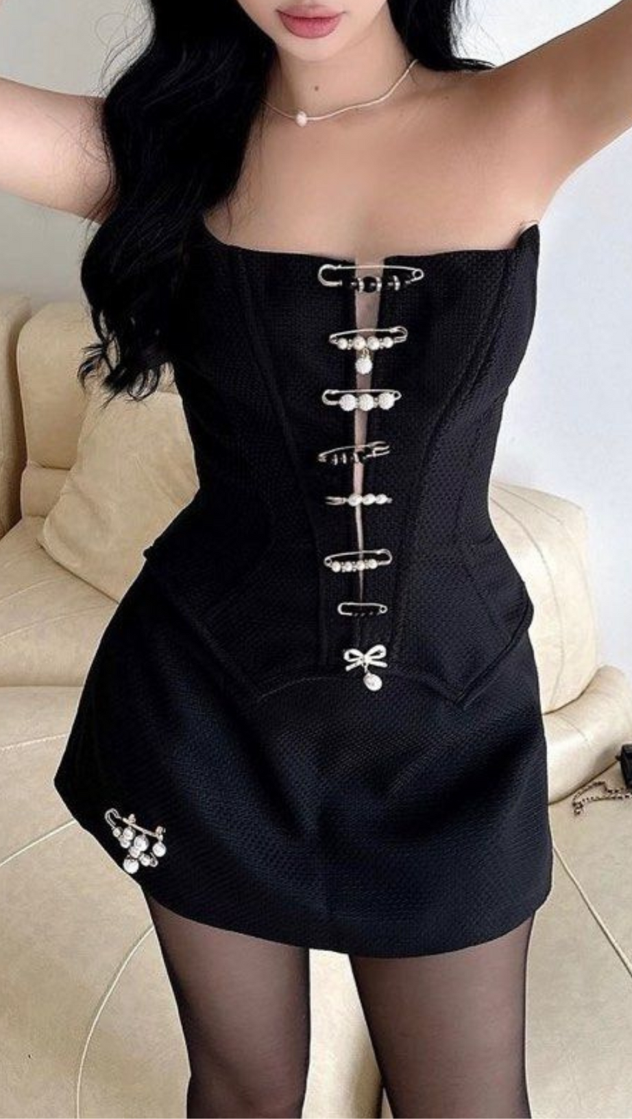 BLACK STRAPLESS PIN DRESS