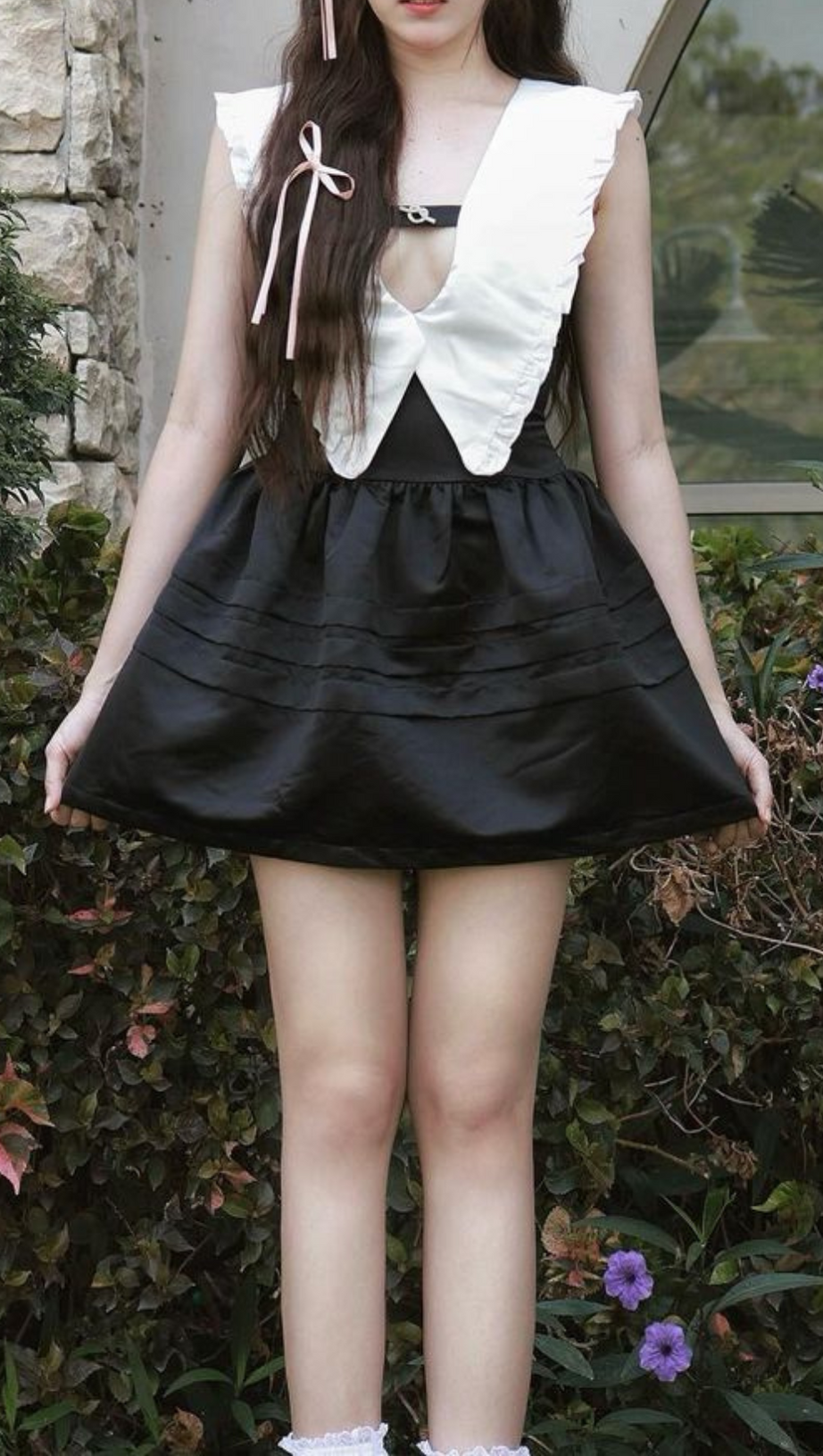 V-NECK CUTOUT RUFFLES MINI DRESS