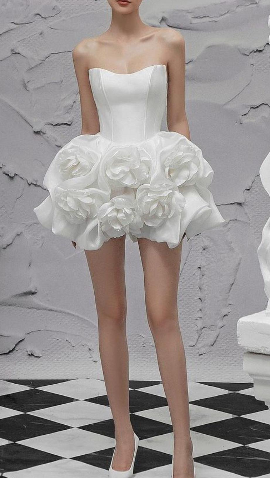 FLORAL-APPLIQUÉ STRAPLESS MINI DRESS