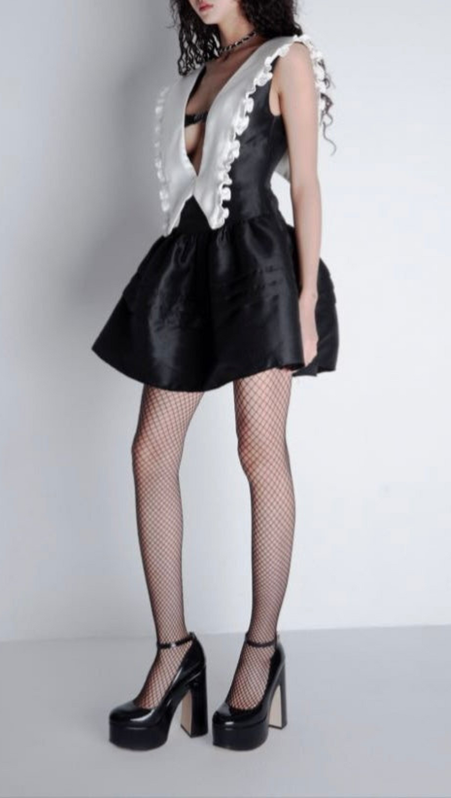 V-NECK CUTOUT RUFFLES MINI DRESS