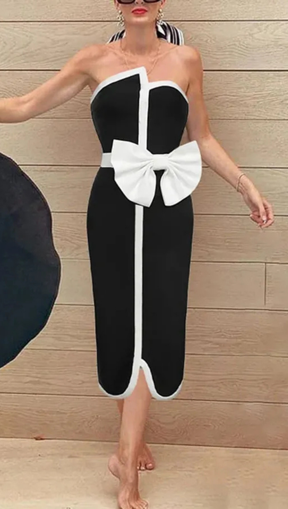 Schulterfreies Badeanzug-Set mit Fliege 