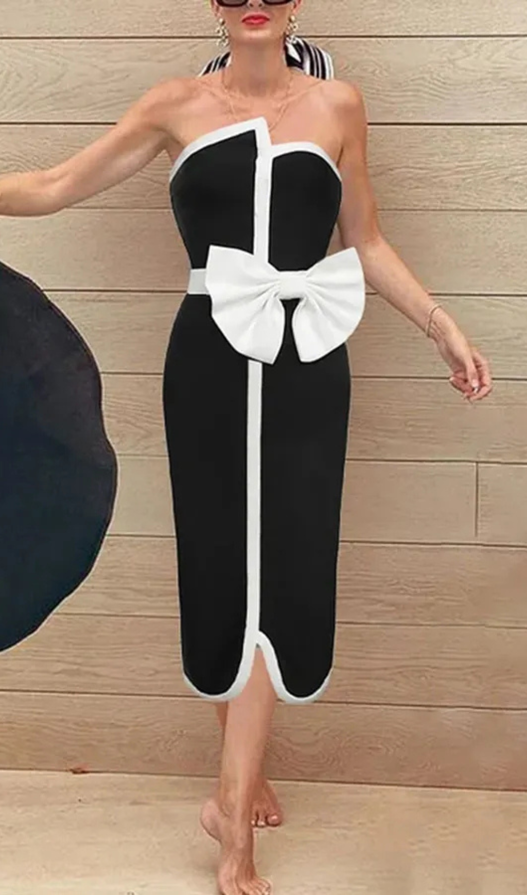 Schulterfreies Badeanzug-Set mit Fliege 