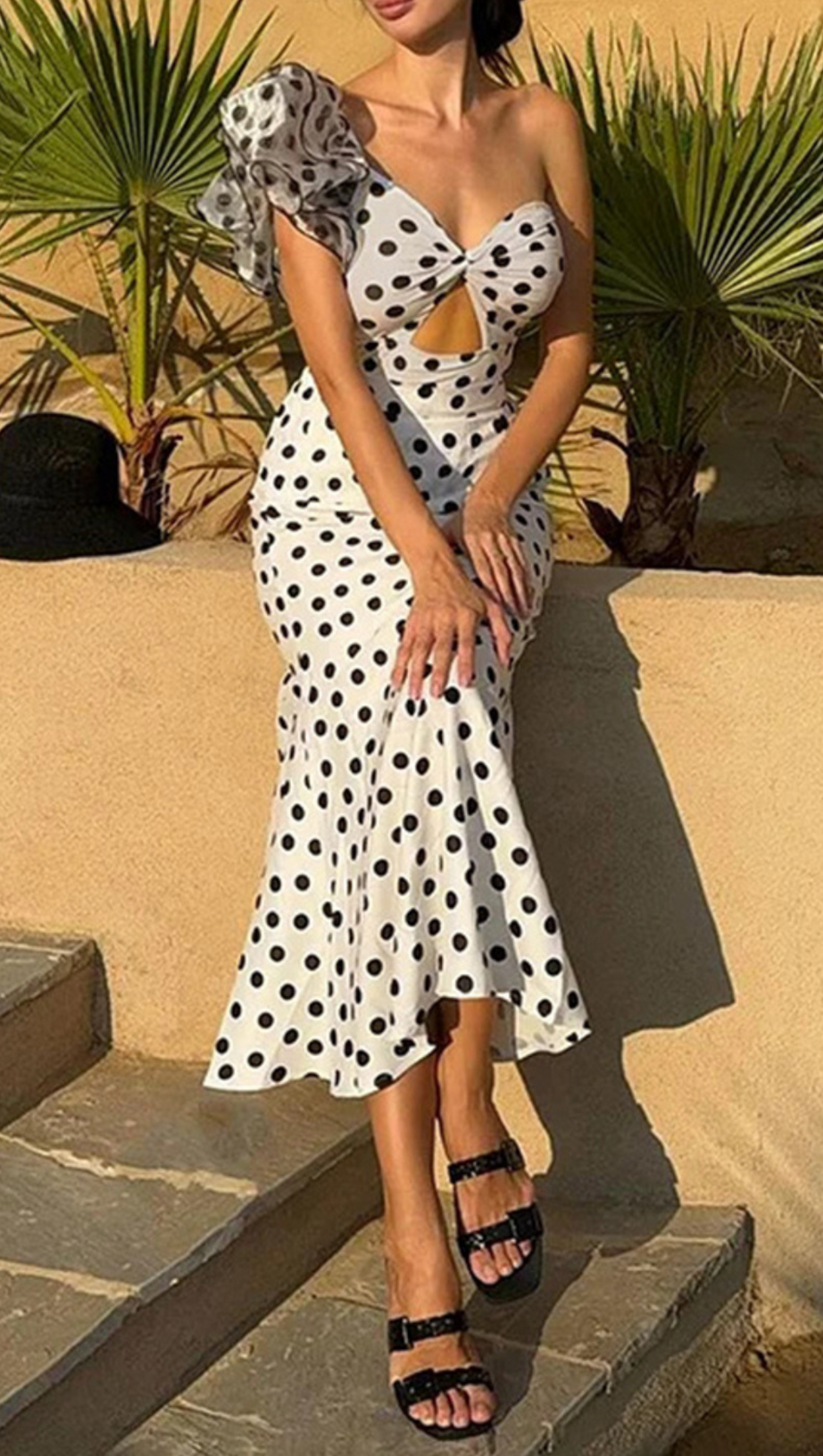 EINSCHULTER-BADEMODE-SET MIT RÜSCHEN UND TUPFEN