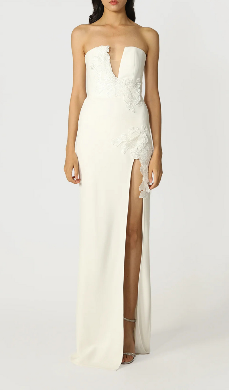 HIGH SPLIT STRAPLESS GOWN IN WHITE