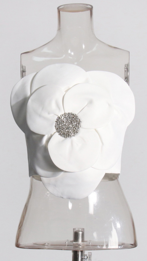 AIIZIE 3D FLOWERS TOPS IN WHITE - product image