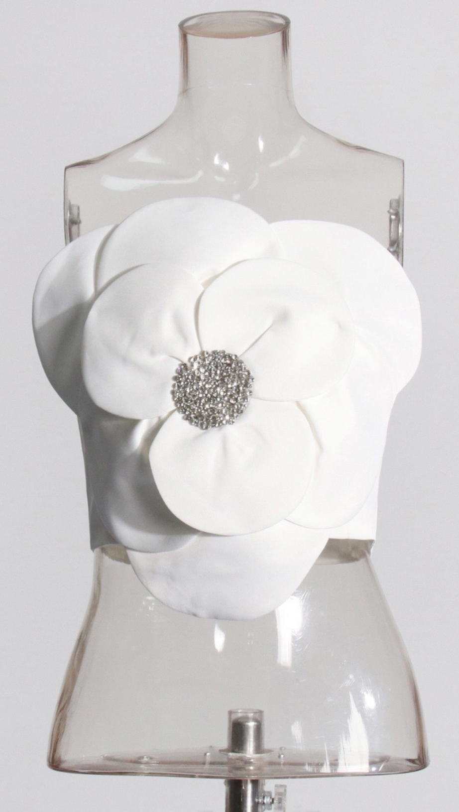 3D FLOWERS TOPS IN WHITE