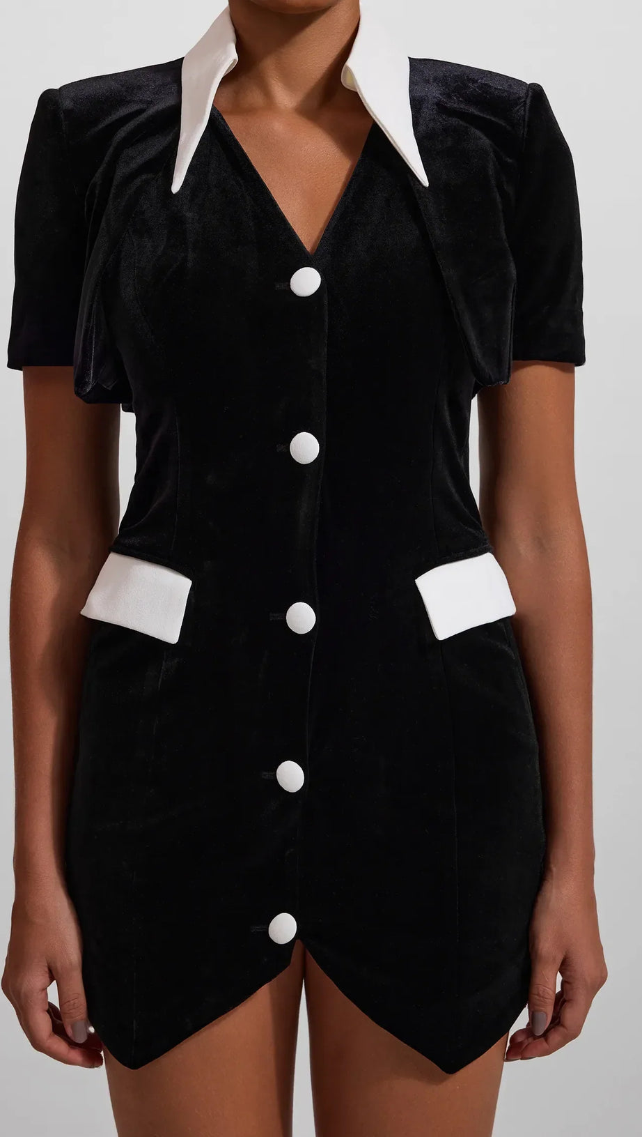 VELVET BUTTON SHORT SLEEVE MINI DRESS IN BLACK