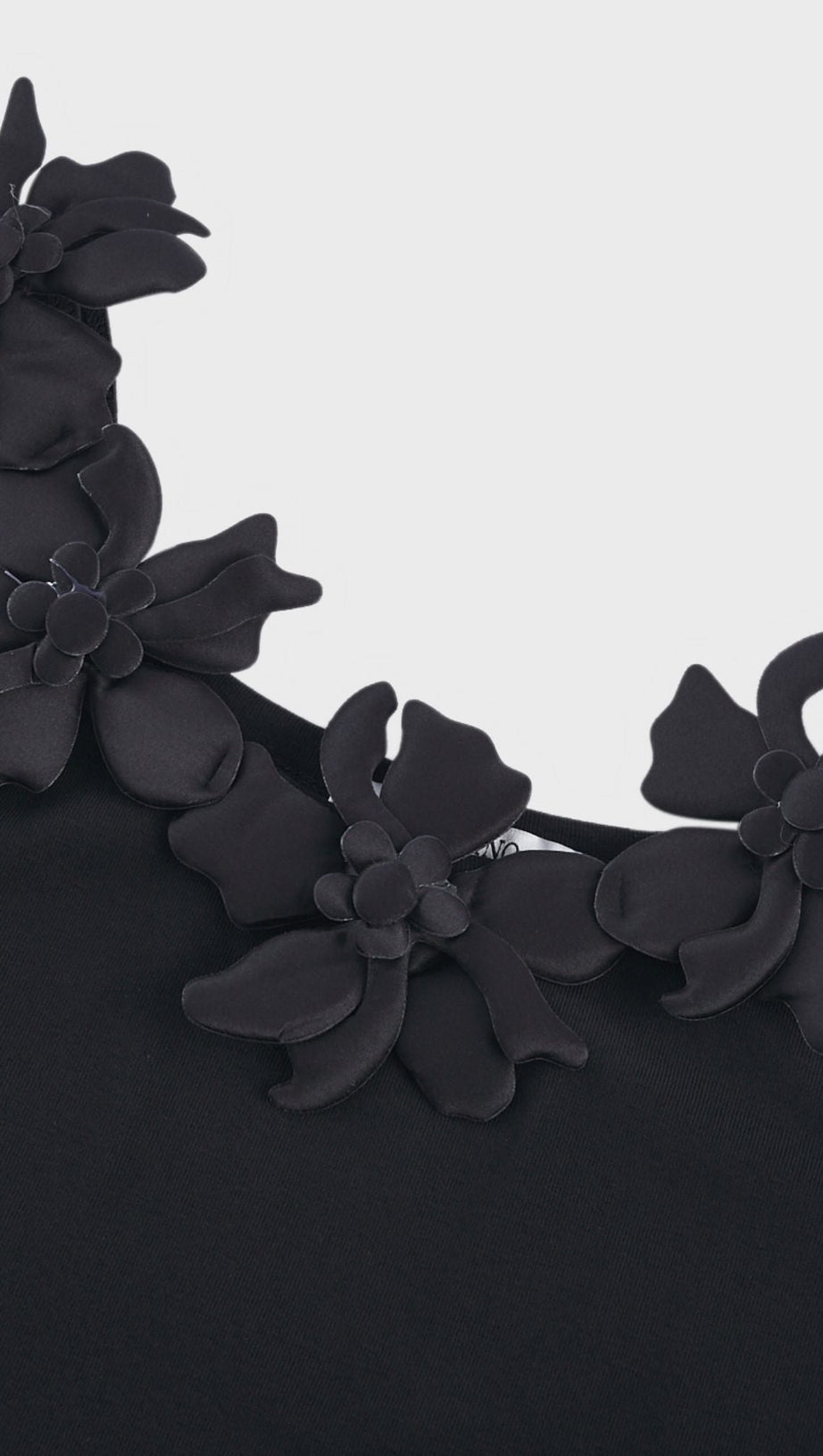 TOP NALINI NERO CON FIORI SINTETICI