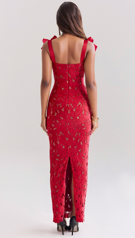 ABITO LUNGO IN PIZZO RICAMATO CON FIOCCO E CINTURINI HERMOSA ROSSO