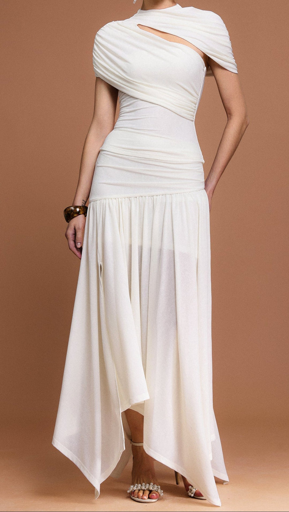 Kristin – Zweiteiliges Set aus Oberteil und Rock mit kurzen Ärmeln und asymmetrischen Falten