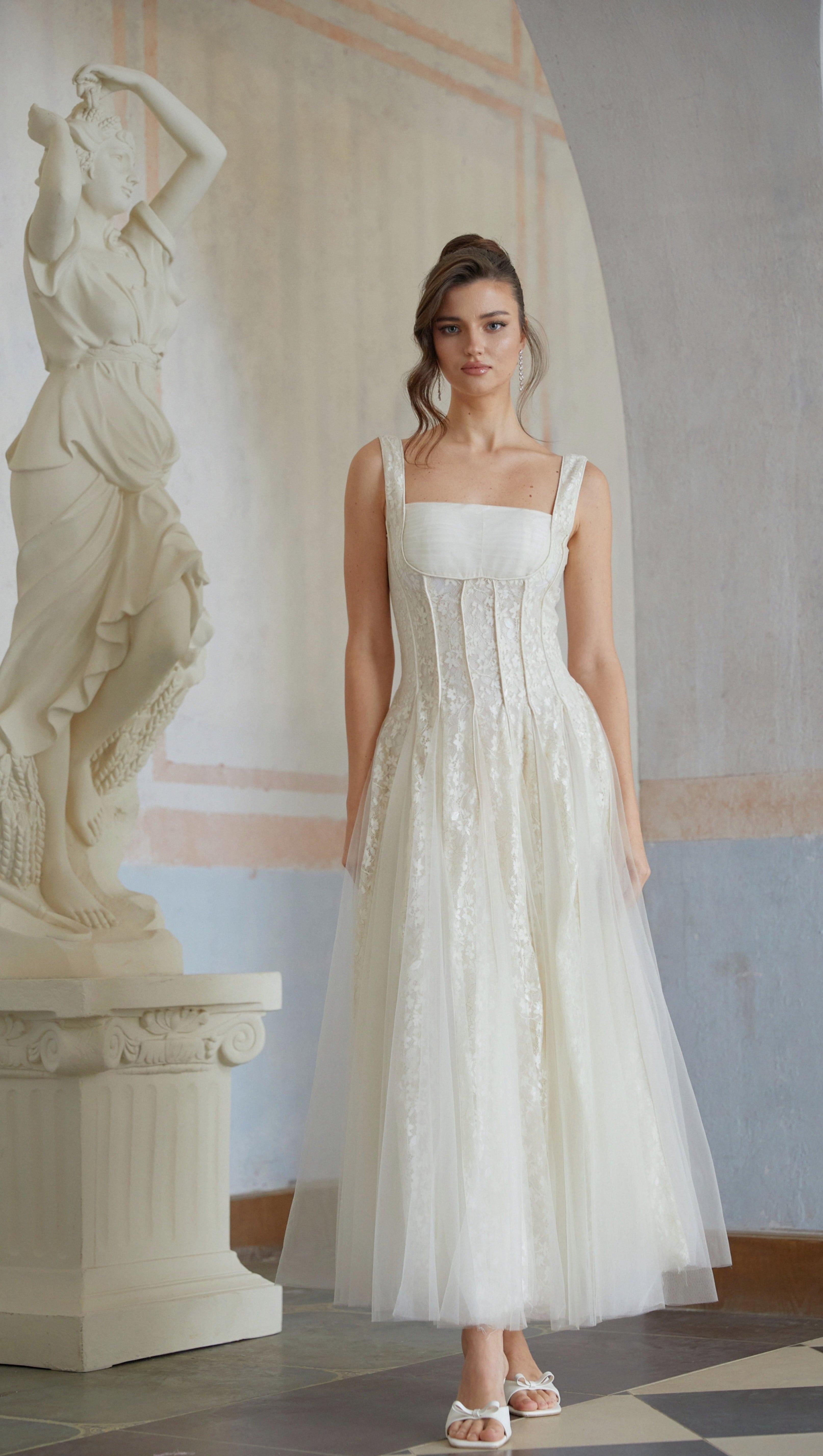 White Tulle Panel Lace Maxi Dress for Formal Events