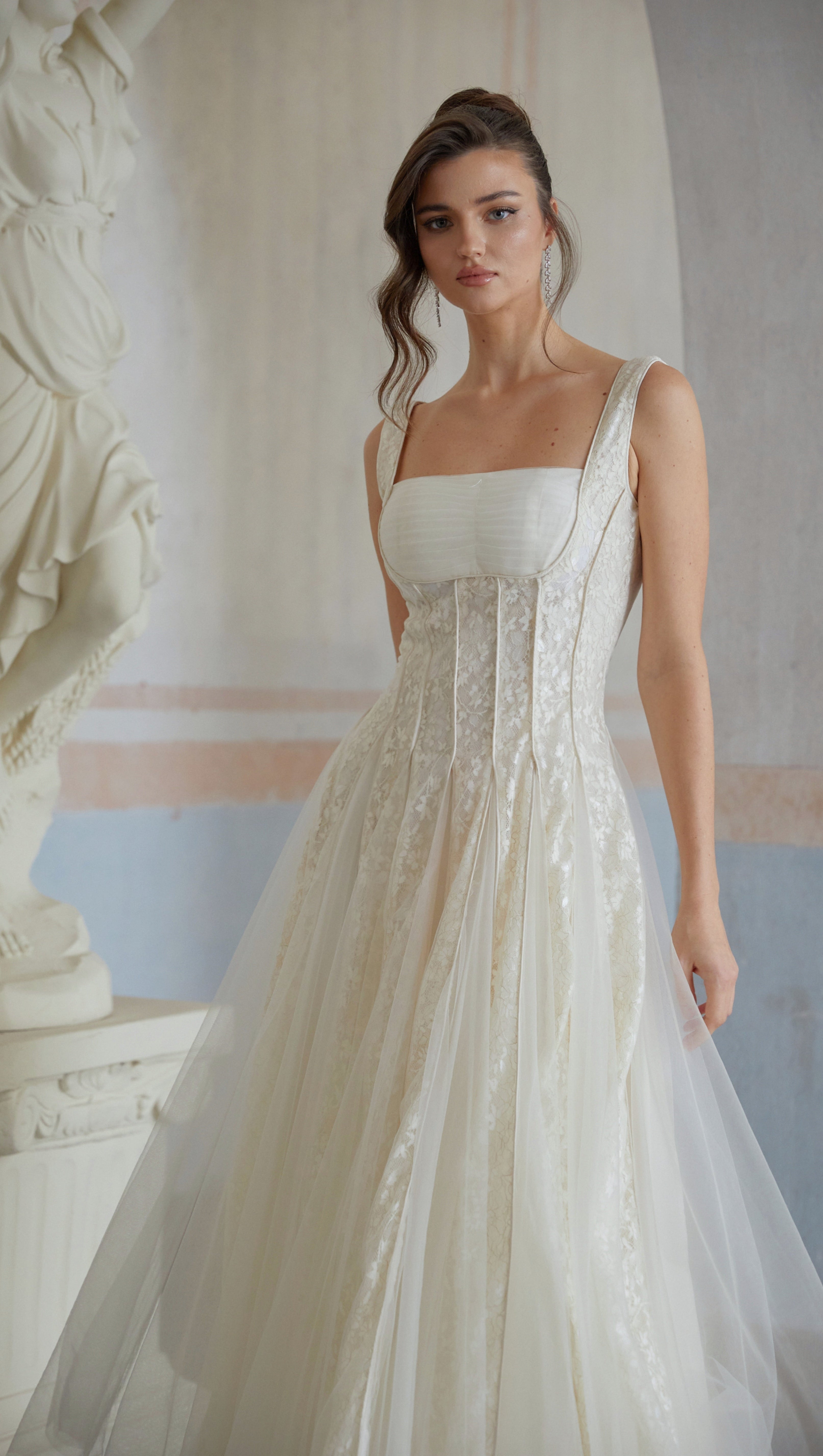 White Tulle Panel Lace Maxi Dress for Formal Events