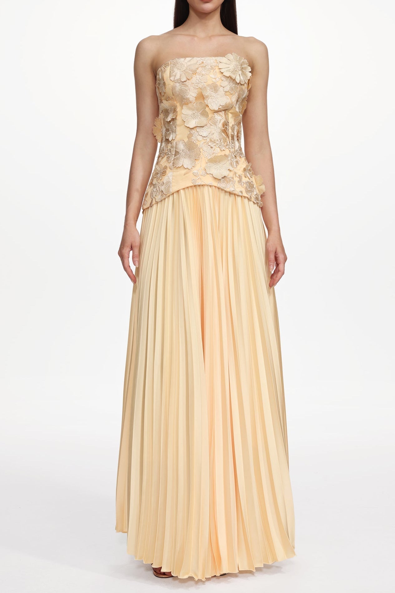 Shardae Romantic Tailored Strapless Pleated Floral Maxi Dress