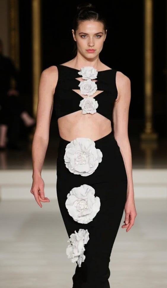 STRAPLESS FLORAL CORSET MAXI DRESS IN BLACK