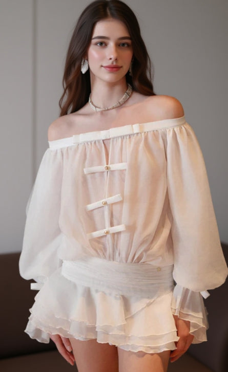 trägerloses Minikleid mit Puffärmeln in Perlweiß