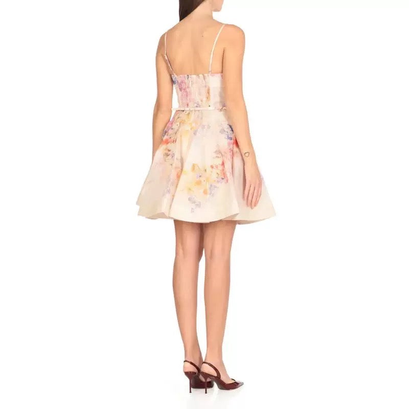 Bunt bedrucktes Prinzessinnenkleid mit hohler Taille und Hosenträgern