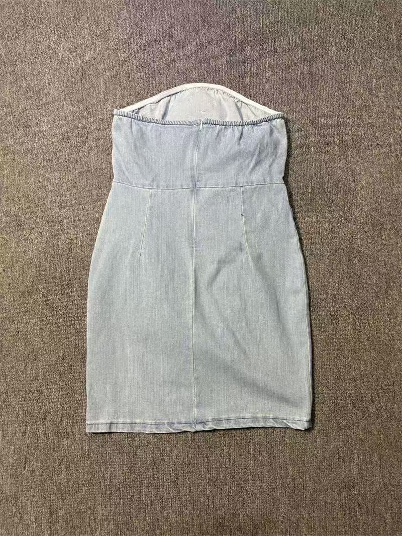 CANTO TRÄGERLOSES MINIKLEID AUS BLUMEN-DENIM IN BLAU