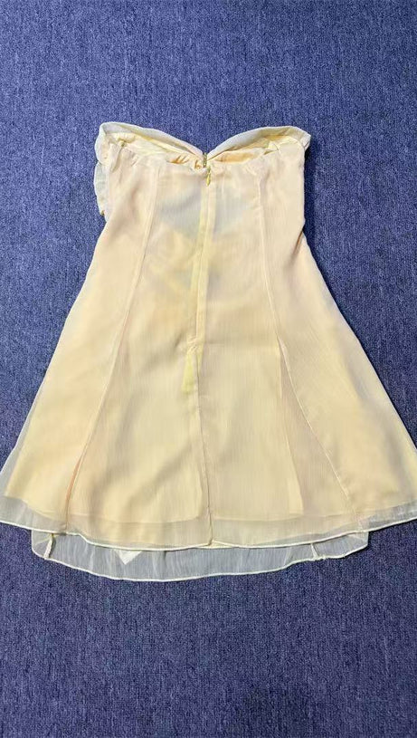 CHEST-WRAPPED HOLLOW ONE-PIECE SHORT SKIRT YELLOW