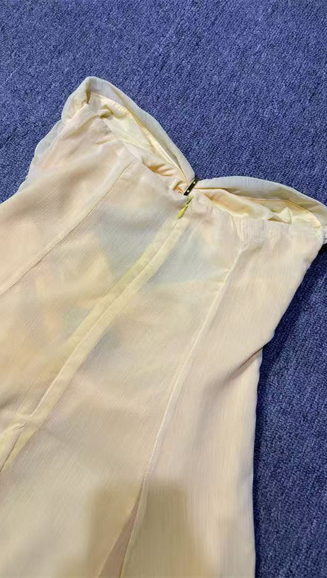 CHEST-WRAPPED HOLLOW ONE-PIECE SHORT SKIRT YELLOW