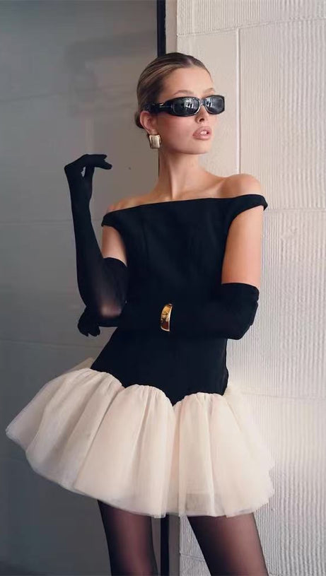 BLACK AND WHITE CONTRAST BOAT NECKLINE PUFFY MINI DRESS