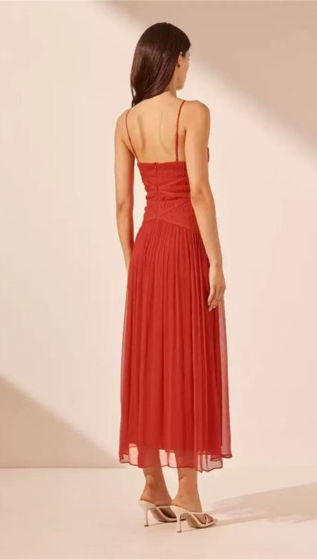trägerloser Bodysuit, plissiertes rotes langes Midikleid