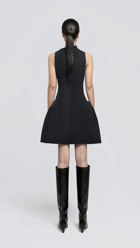 MINI ABITO NERO SENZA MANICHE 