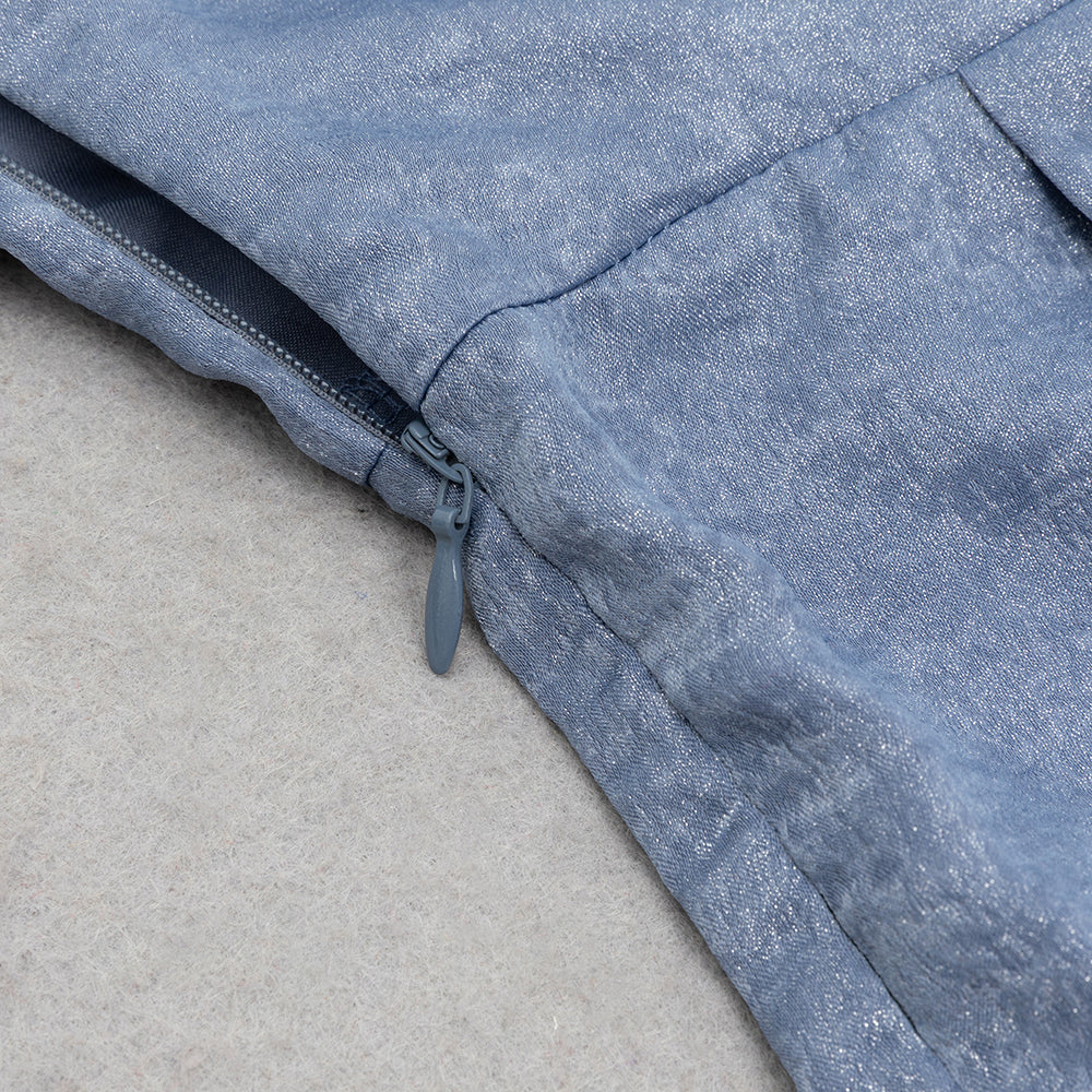 Haselnussgrauer Jumpsuit mit asymmetrischen Schultern und weitem Bein