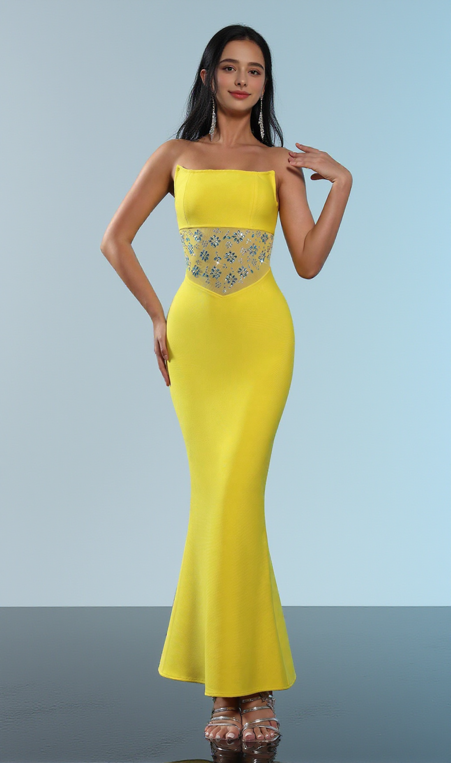 gelbes Maxi-Bandagekleid mit Mesh-Splice und Strass-Dekor