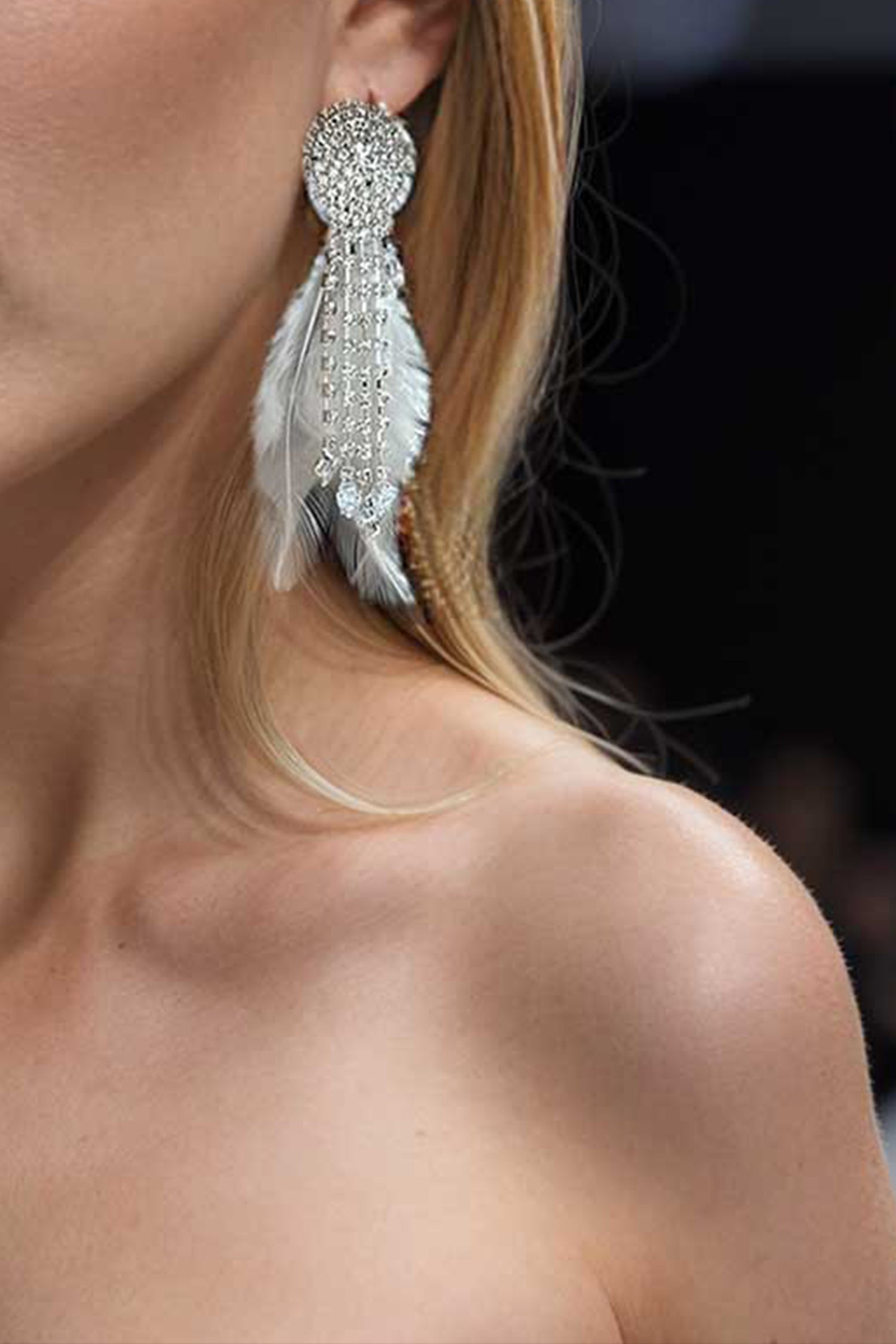 Lase Weiße Fransen-Feder-Diamant-Ohrringe 